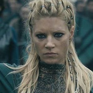 Meet your Posher, Clarissa